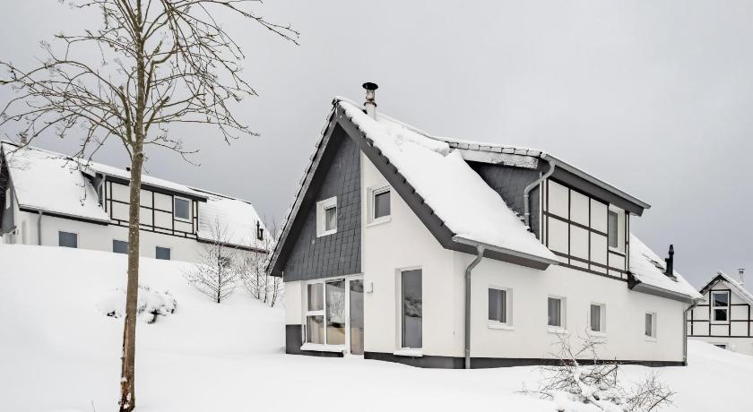 Image of Five-Bedroom Chalet 7