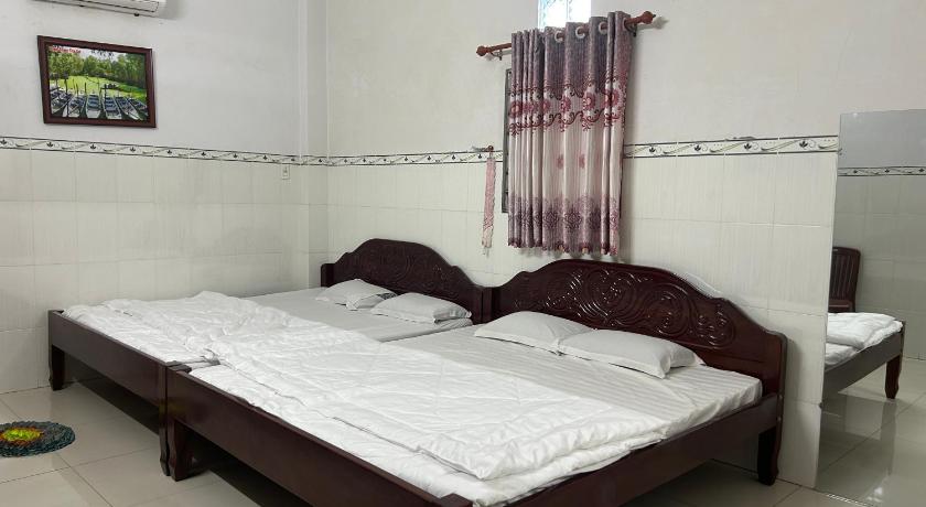 Image of Standard Quadruple Room 4