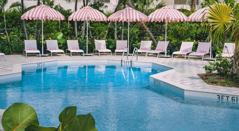 Hampton by Hilton Grand Cayman Seven Mile Beach