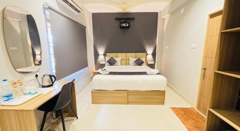 Elegant Residency - image 12