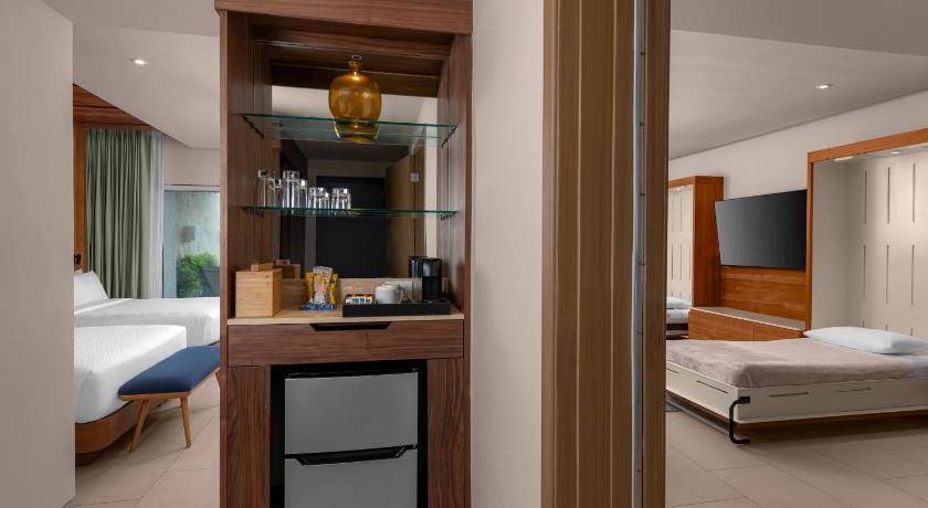 Image of Enclave Beach Front Two-Bedroom Suite with Pledge Pool and One-King Bed - Two Murphy Beds or Two Queen Beds 8