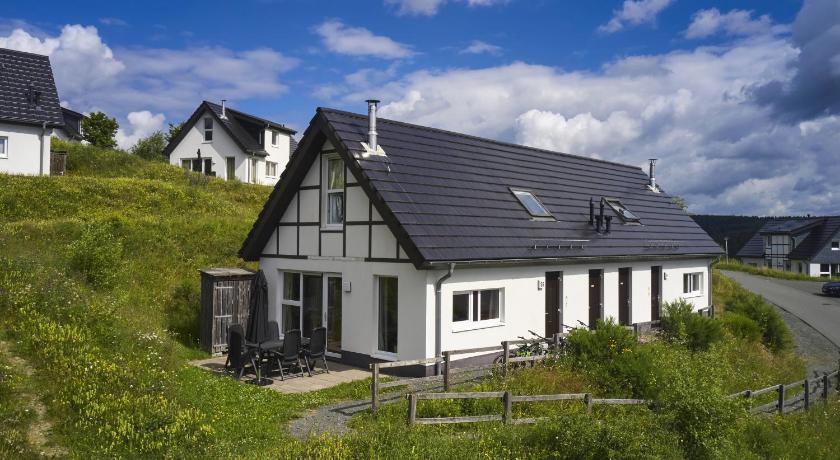 Image of Three-Bedroom Chalet 11