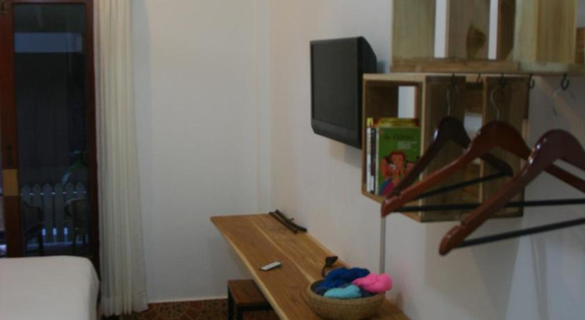 Image of Deluxe Twin With Balcony 6