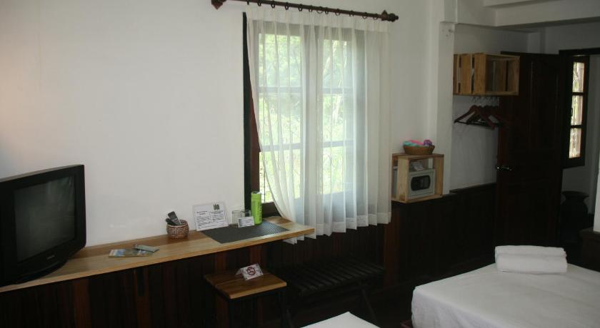 Image of Standard Twin 8
