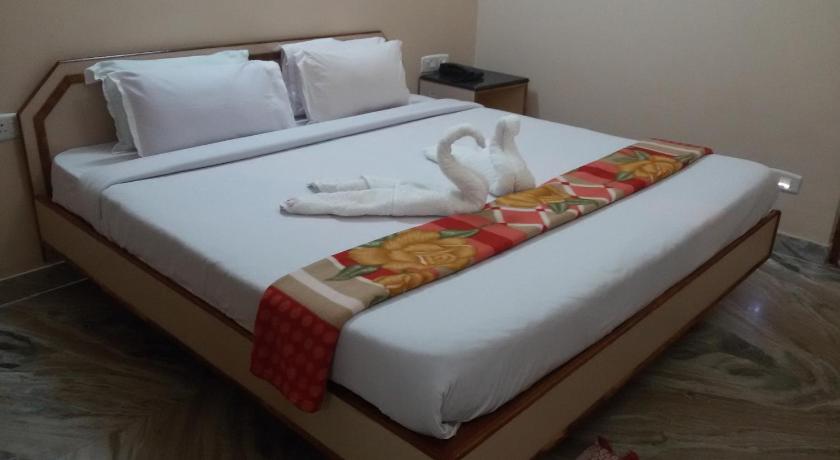 Hotel Saravana Grand