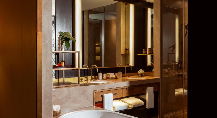 Image of Executive King Room 4