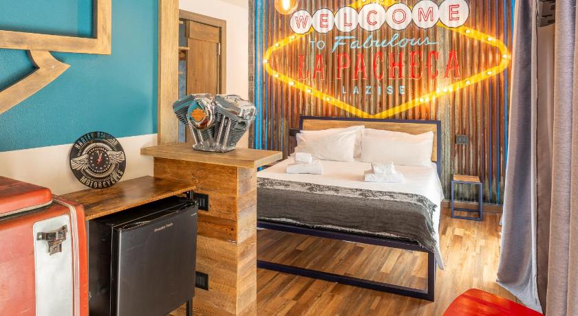 La Pacheca Rock Apartments