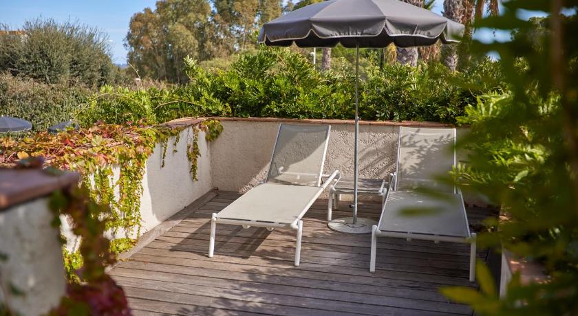 Image of Superior room with Garden View and Balcony 6