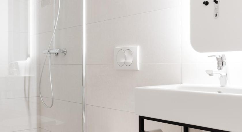 Image of Family Suite 2