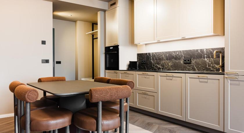 Image of Family Suite 4