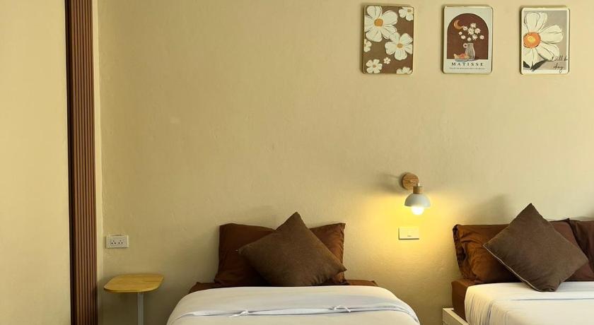 Image of Family Bungalow 4