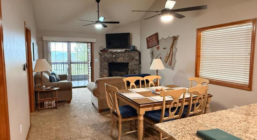 브랜슨 (MO) 2BR Village At Indian Point 812 near SDC-Free Tickets Daily up to 500 Value 4성급 숙소 객실