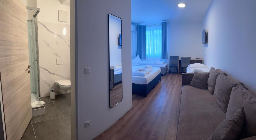 Image of Family Room 3
