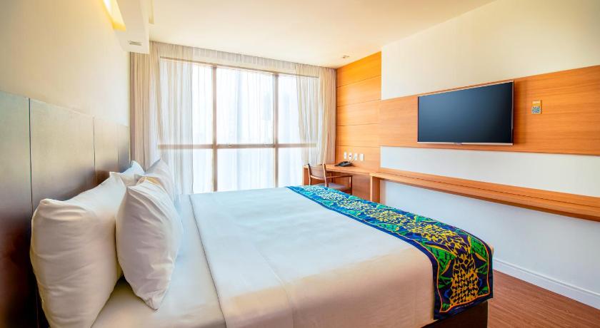 Superior szoba kétszemélyes ággyal – tengerre nyíló részleges kilátással (Superior Double Room with Side Sea View) fotója 1