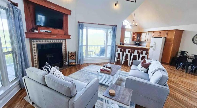 Andrews (NC) Sky Harbour 4-Star Accommodation suite
