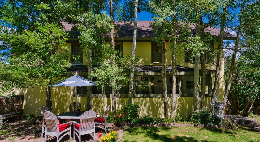 エドワーズ (CO) The Historic Wolcott Inn Heart of Vail Valley 3つ星 宿泊施設 レストラン