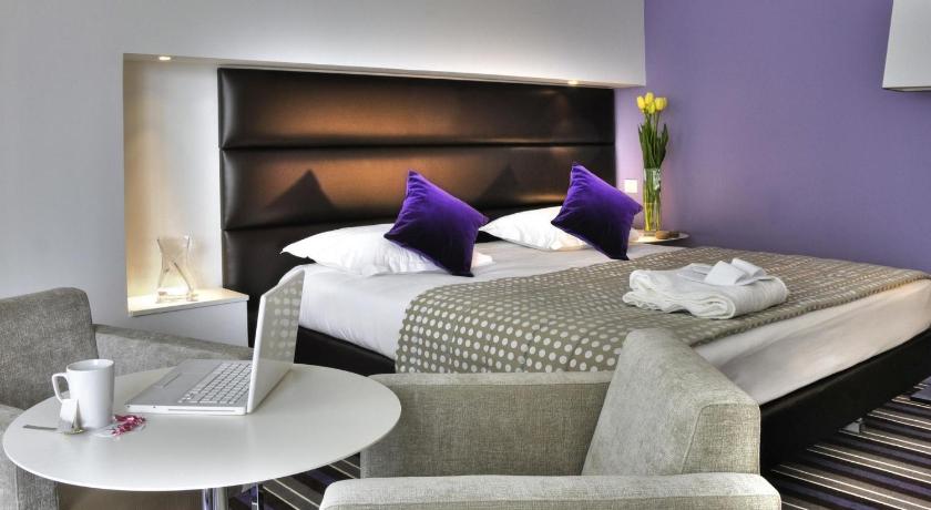 Image of Privilege Room with Garden And Sea View 4