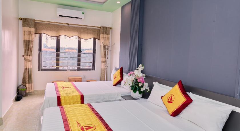 Image of Deluxe Double or Twin Room with City View 15