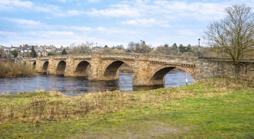 Corbridge Apartment