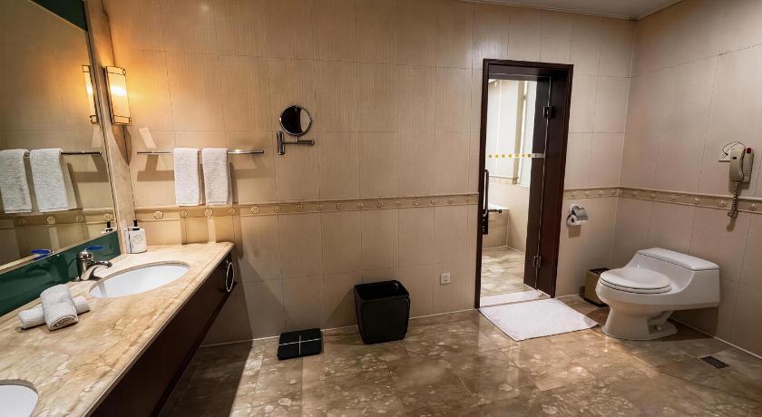 Image of Executive Family Suite 3