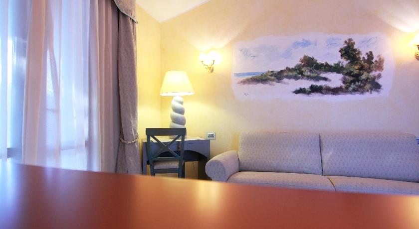 Image of Suite with terrace and sea view 8