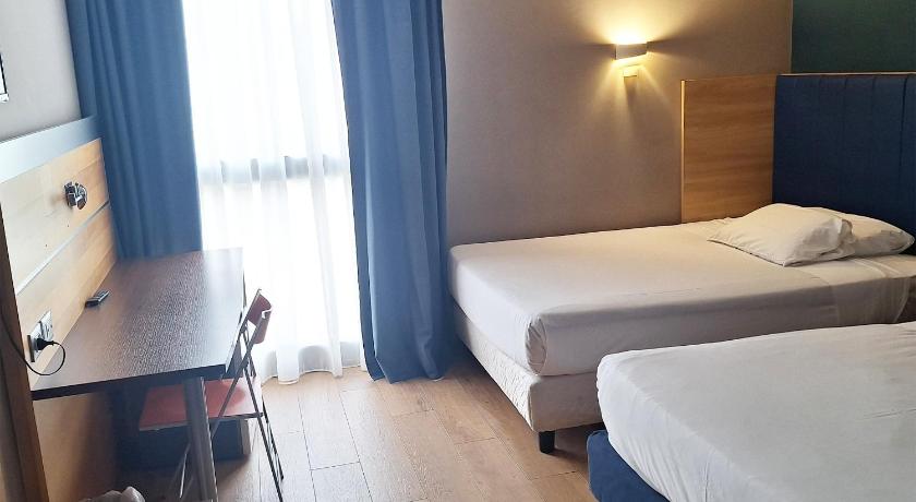 Image of Quadruple Room 4