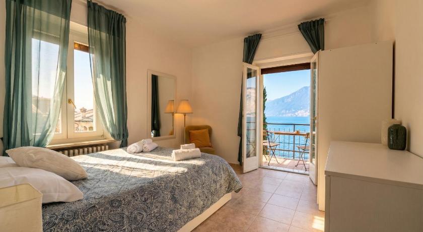 Apartment Di Lago Family by GardaDoma