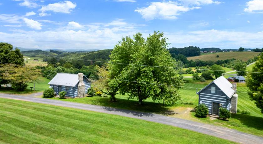 팬시 갭 (VA) Charming Blue Ridge Cabin with Jacuzzi and Mountain Views-Cabin 2 3성급 숙소 외관