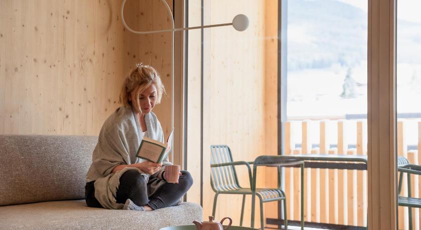 Image of Family Room with Mountain View 3