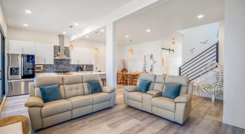 산 루이스 아일랜드 (TX) Surfside Beachfront Home with Ocean Views & Game Room - 4BR 4성급 숙소 객실