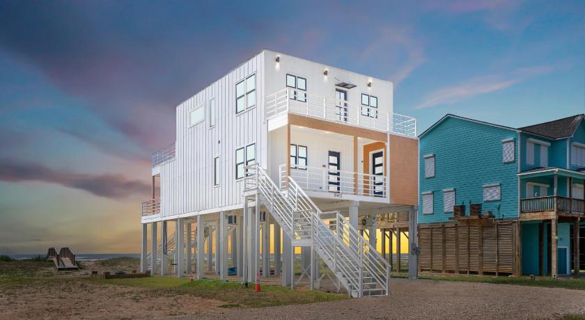 산 루이스 아일랜드 (TX) Surfside Beachfront Home with Ocean Views & Game Room - 4BR 4성급 숙소 객실