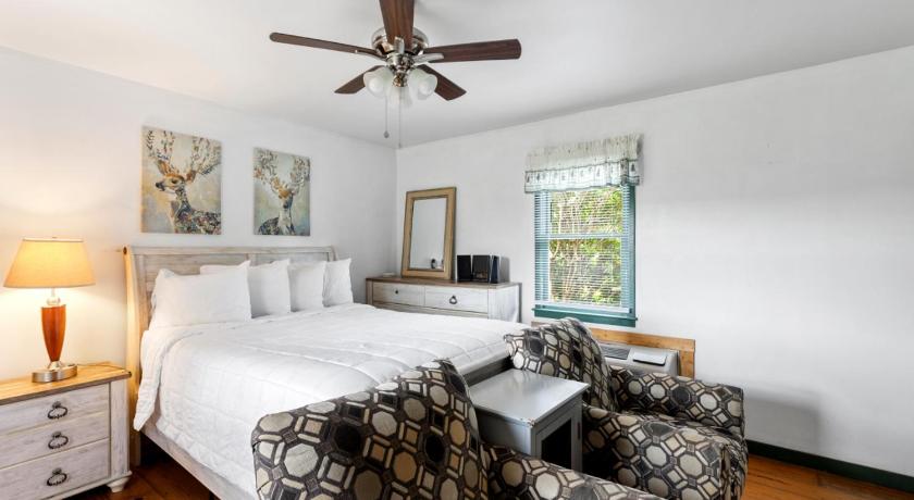 Fancy Gap (VA) Pet Friendly 2 Bedroom Cabin Hideaway For 4! Cabin 7 3-Star Accommodation suite