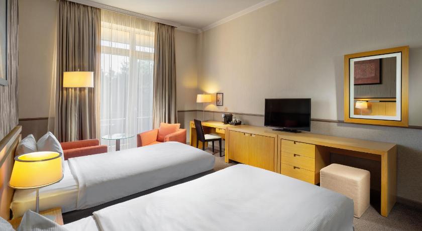 Image of Deluxe Double or Twin Room 5