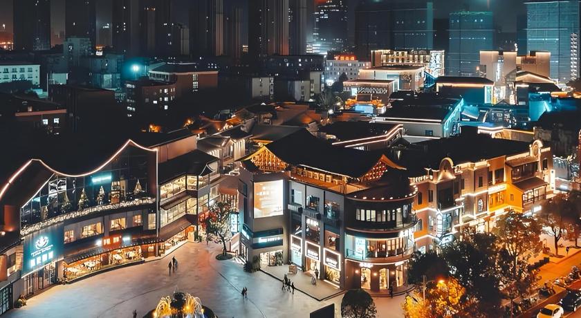 Atour Hotel Hefei South Railway Station Binhu Exhibition Center – Hefei, VA