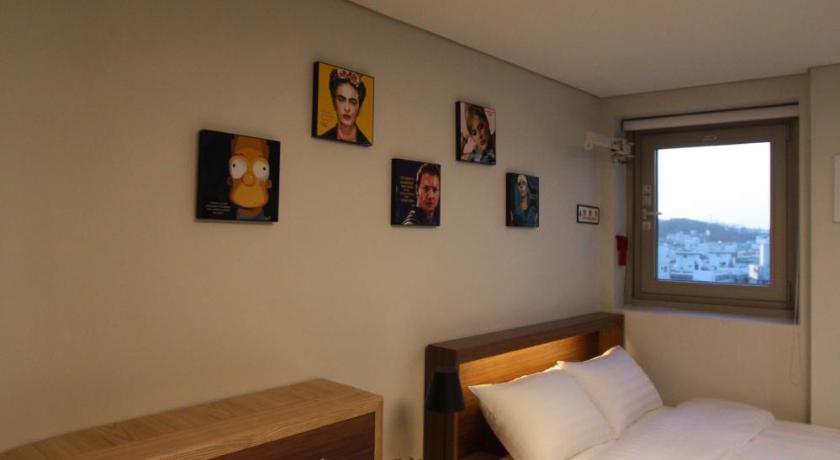 Image of Triple Room 0