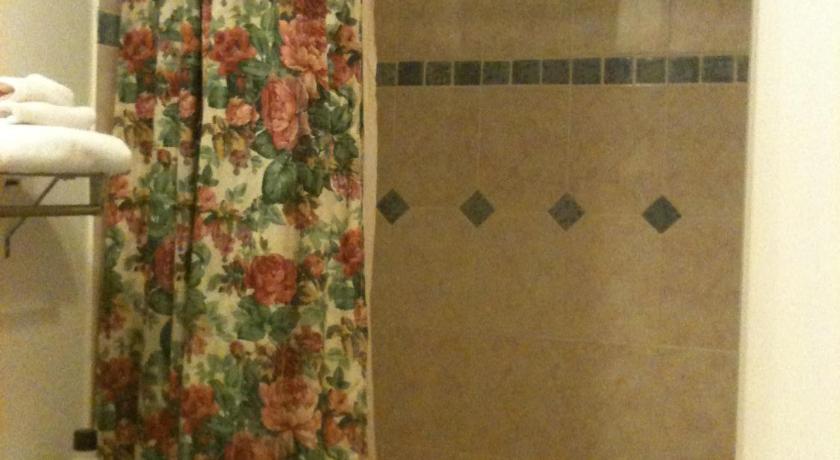 Abbey Archway Inn photo