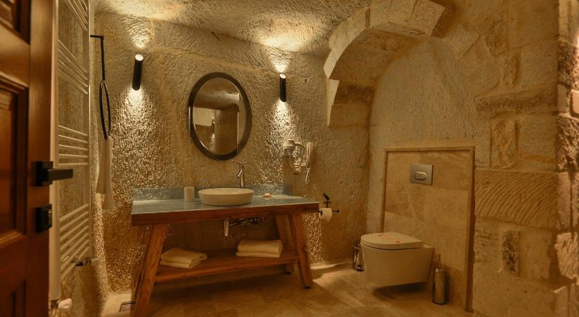 Acropolis Cave Suites