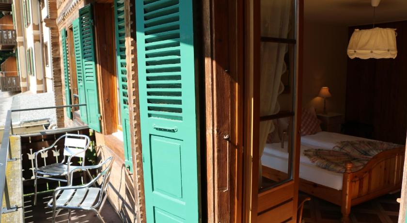 Image of Twin Room with Shared Bathroom 1