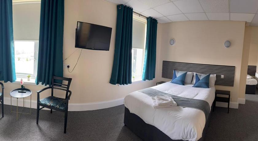 Image of Standard Family Room 1