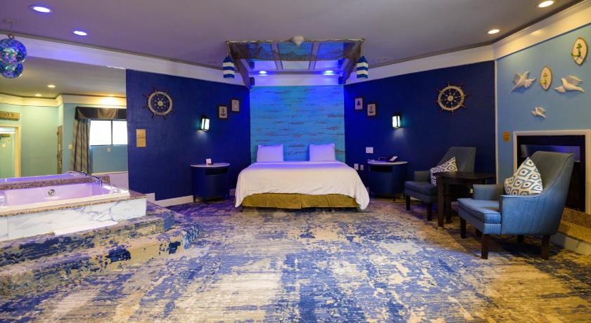 Bensalem Inn of the Dove at Bensalem 2-Star Accommodation suite
