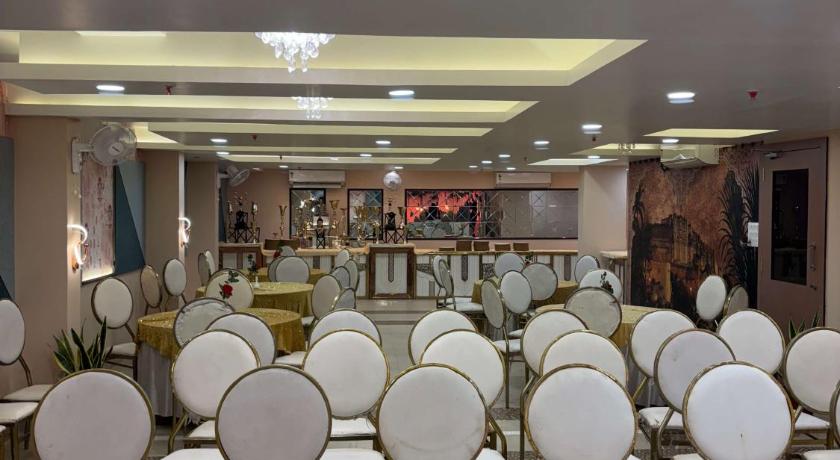 Hotel JR Classic - image 11