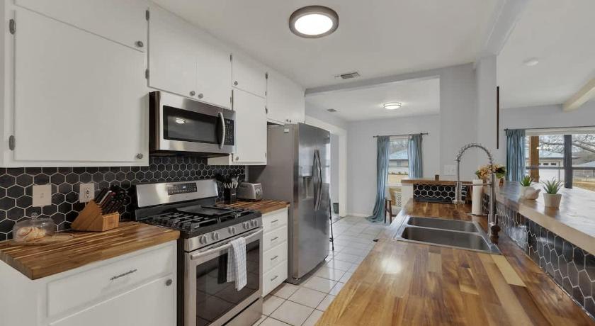 프레더릭스버그 (TX) Huge Luxury Home with Hot Tub and Sauna - 2 mi to Dwntn 3성급 숙소 객실