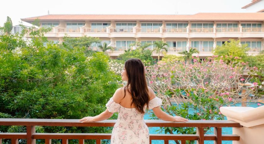 Deluxe 2 külön ággyal kilátással a medencére (Deluxe Pool View Twin room) fotója 1