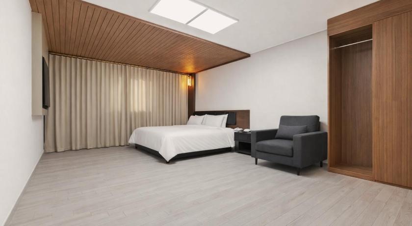 Image of Royal Suite Pool Villa 7