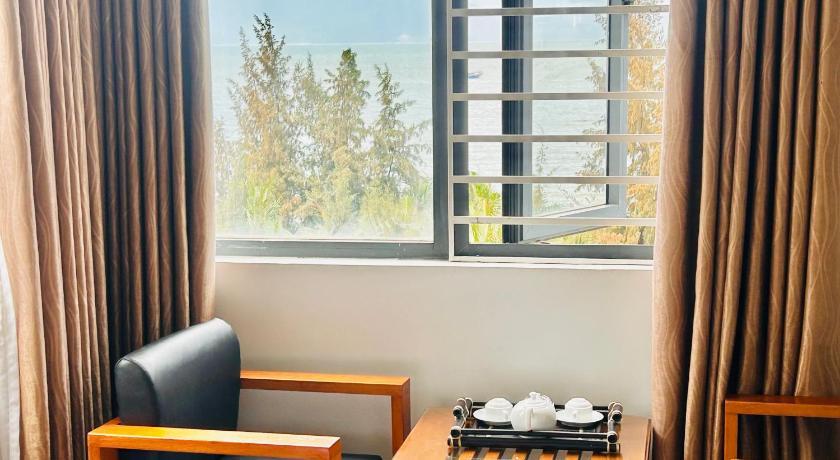 Image of Double Room with Balcony and Sea View 6