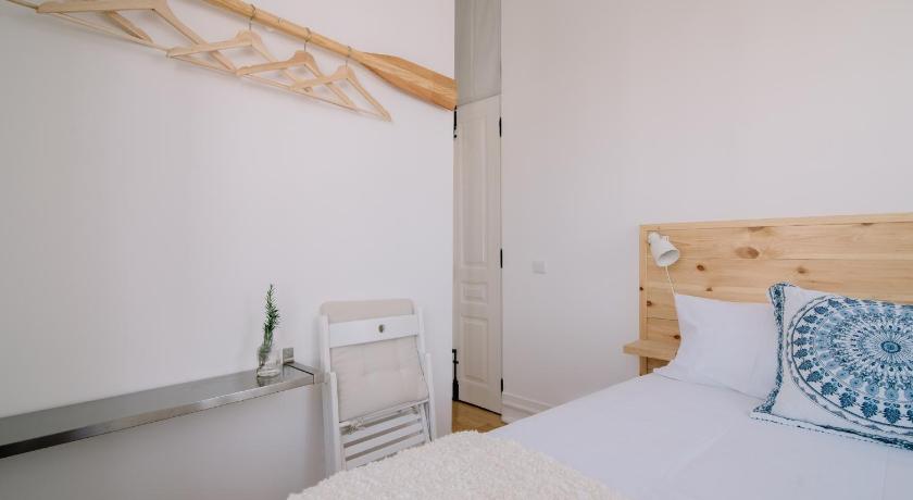 Image of Small Double Room 4