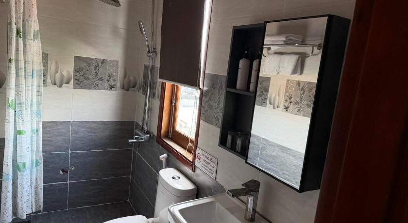 Image of Deluxe Single Room 12