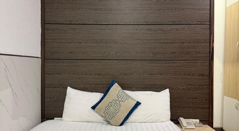Image of Deluxe Single Room 8