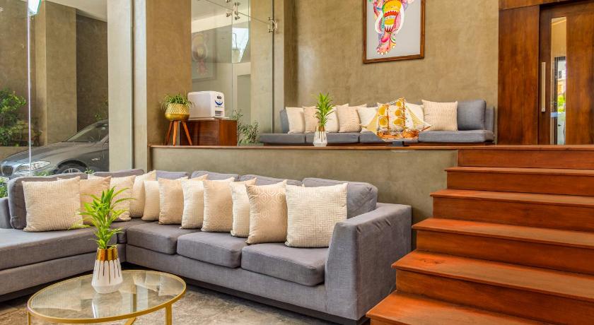 Marine Suites - image 3