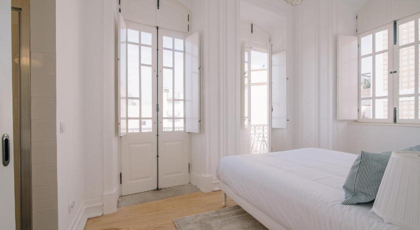 Image of Suite with Balcony 0